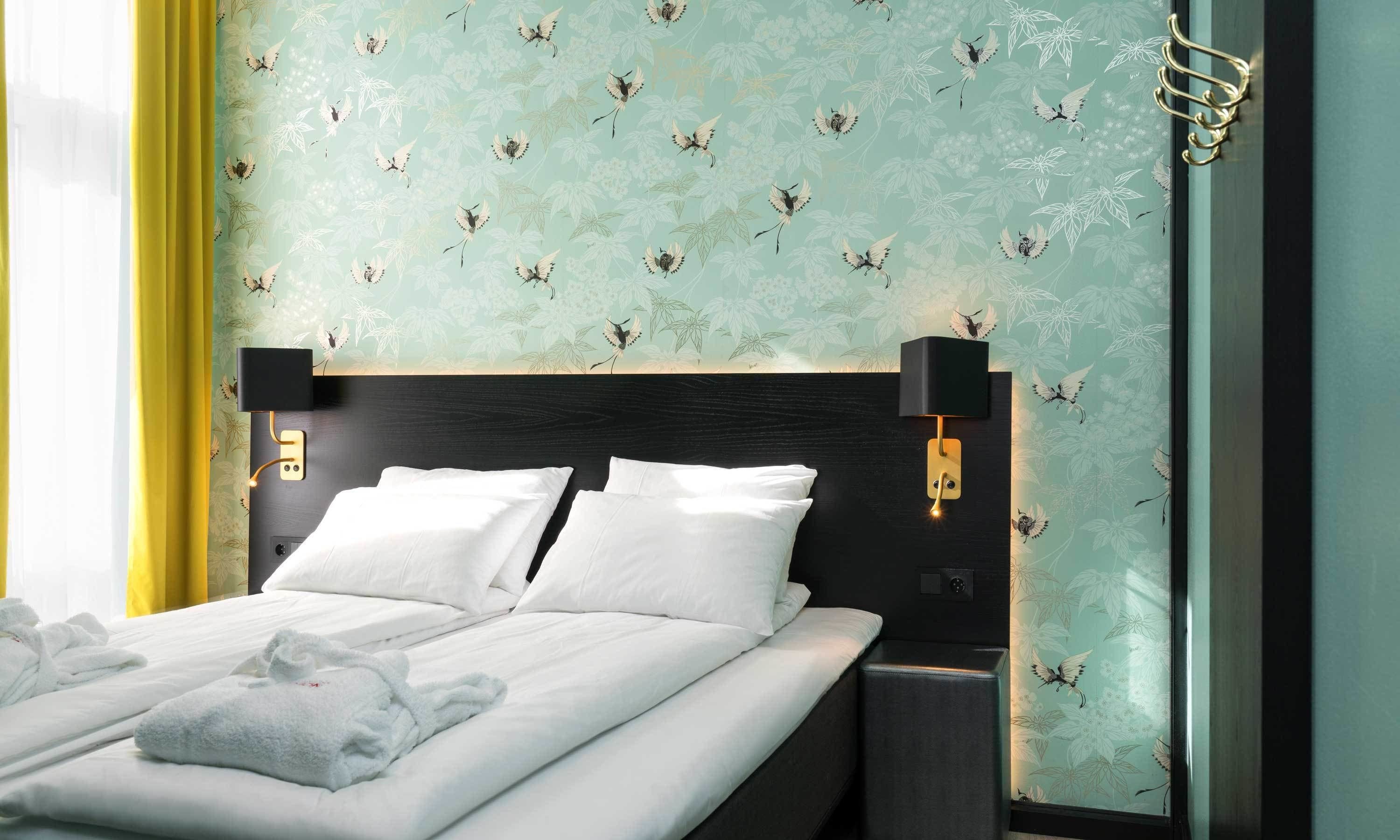 business room, non smoking | premium bedding, minibar, in-room safe, desk