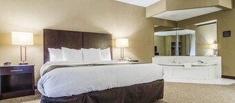 Quality Suites Graham - Burlington South