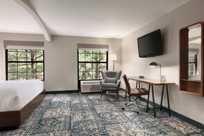 Premium bedding, in-room safe, desk, laptop workspace