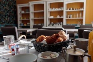 Daily buffet breakfast (EUR 13 per person)