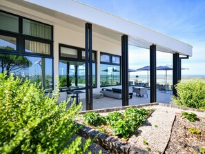 Restaurant - La Grande Terrasse Hotel & Spa La Rochelle - MGallery Collection (Chatelaillon-Plage)
