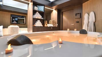 Couples treatment rooms, sauna, hot tub, steam room, body treatments