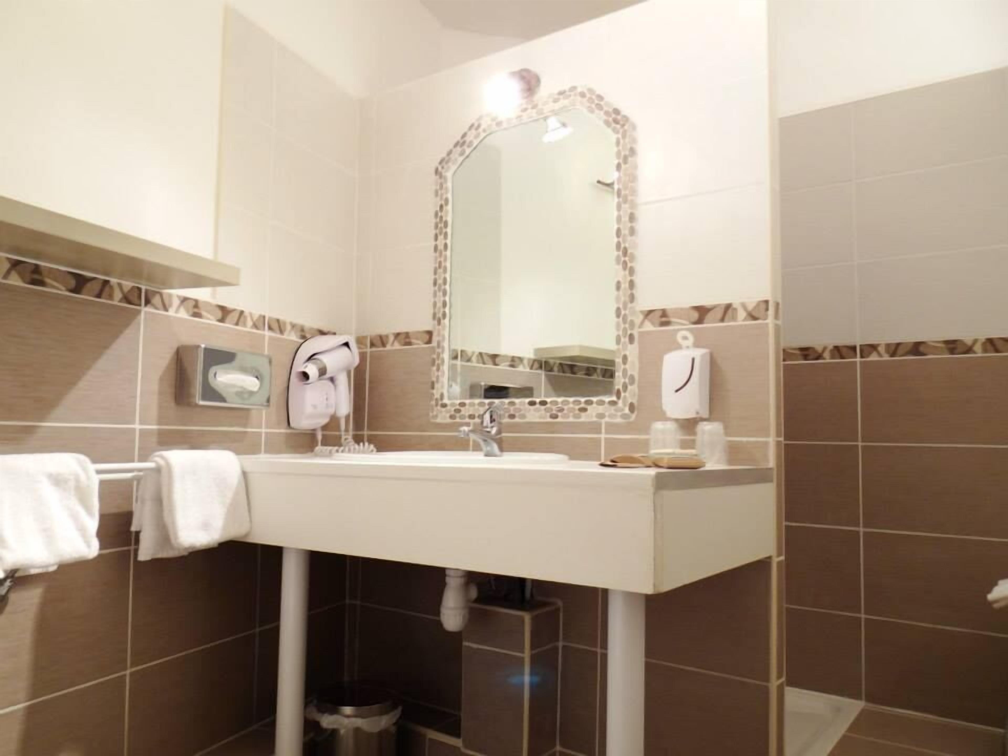 Foto - Hôtel Le Mas des Ecureuils