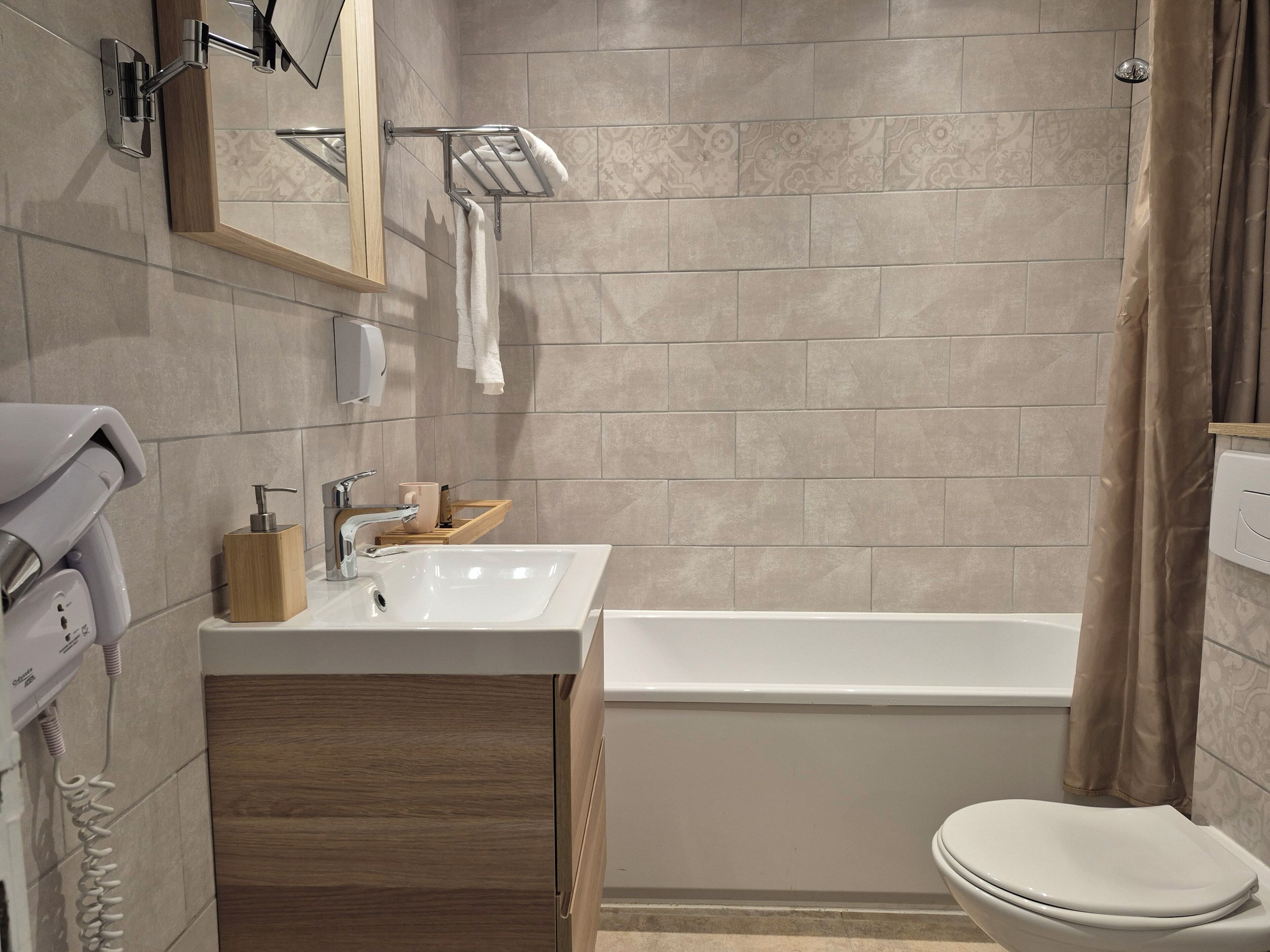 Foto - Hôtel Le Mas des Ecureuils