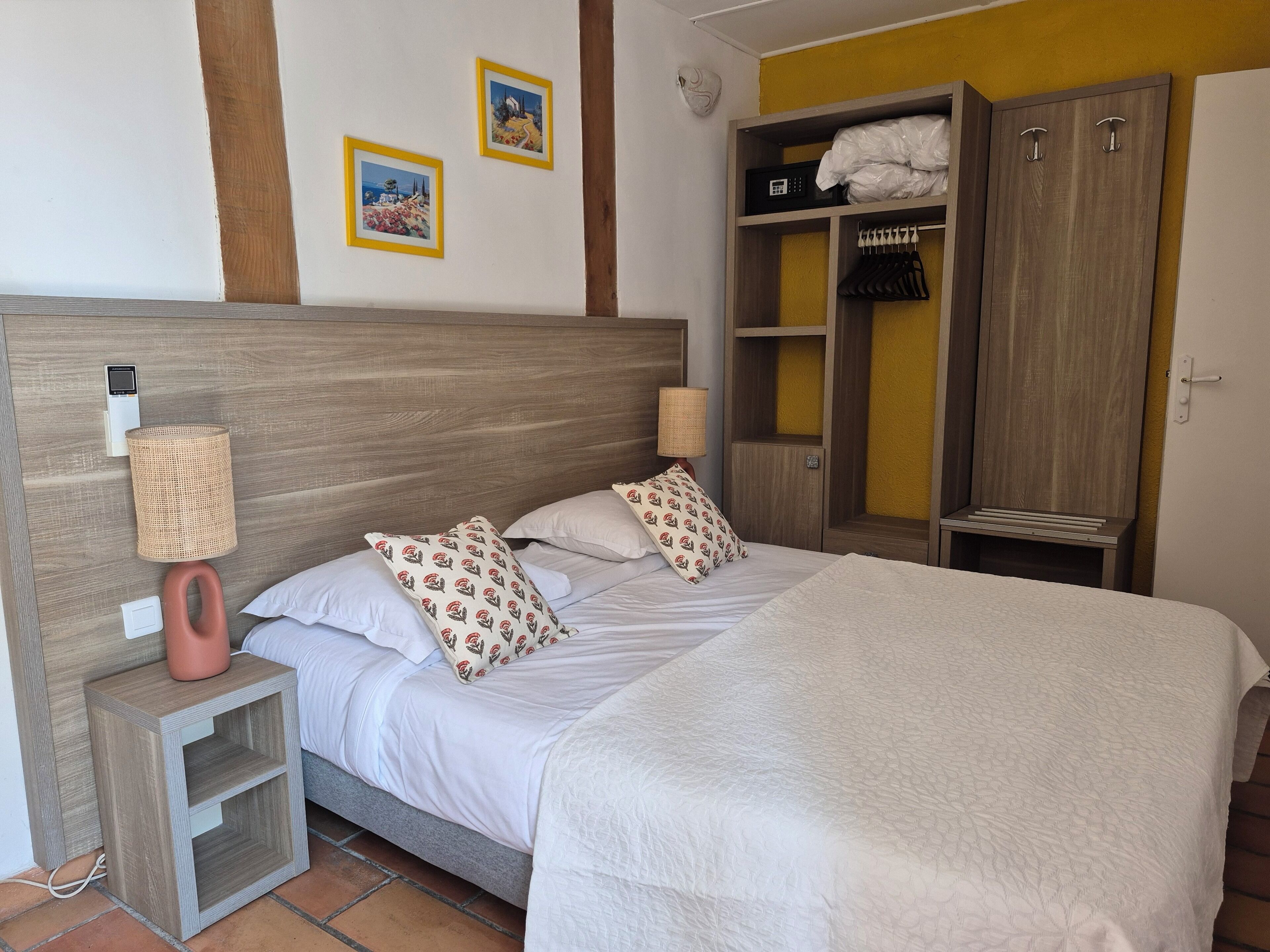 Foto - Hôtel Le Mas des Ecureuils