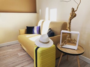 Superior Room, 1 Double Bed | Minibar, in-room safe, individually decorated, desk