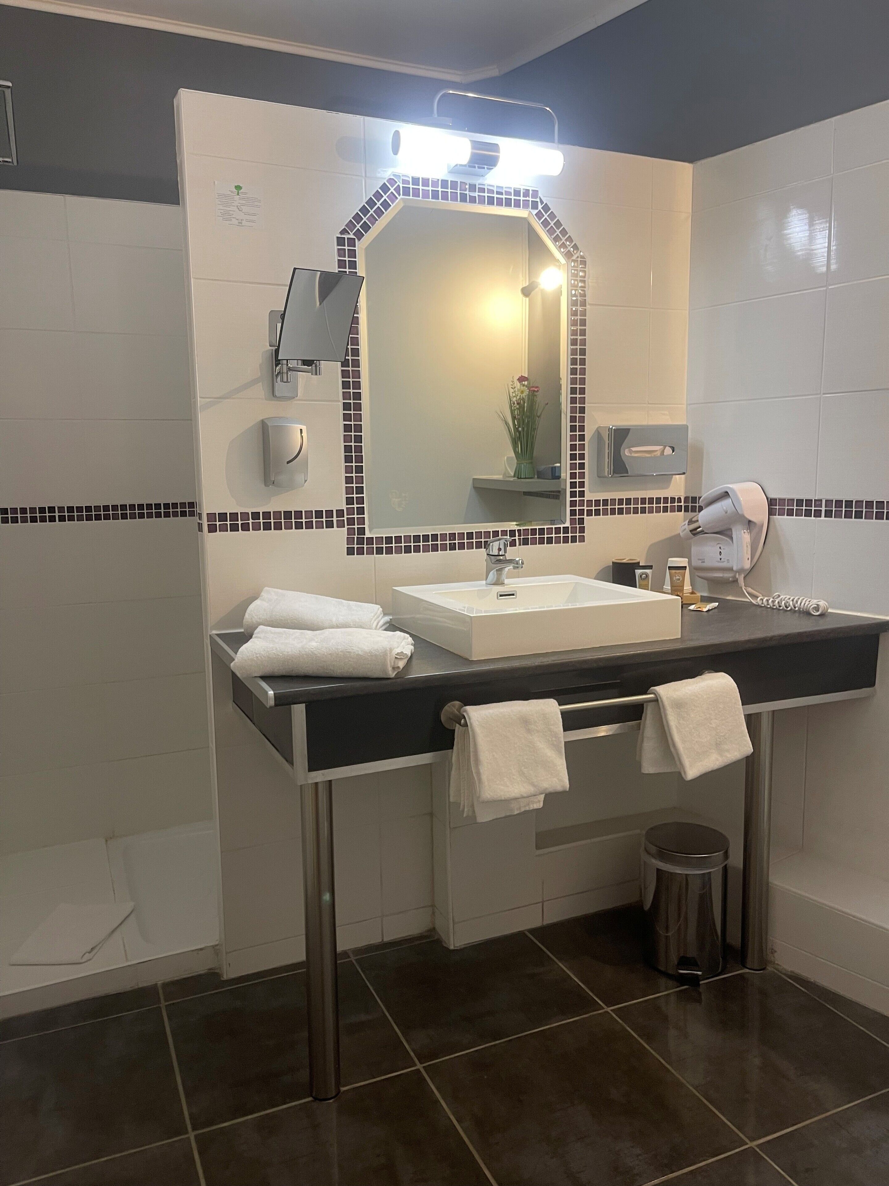 Foto - Hôtel Le Mas des Ecureuils