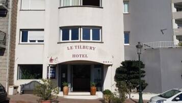 Entrada al alojamiento