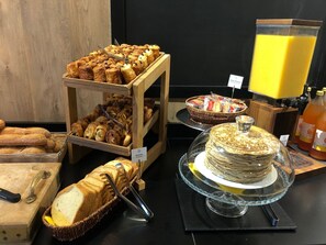 Breakfast area - Domaine Des Ormes (Epiniac)