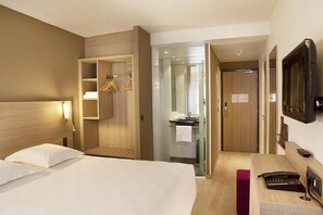 Desk, soundproofing, free cots/infant beds, free WiFi - Escale Oceania Orleans (Orléans)