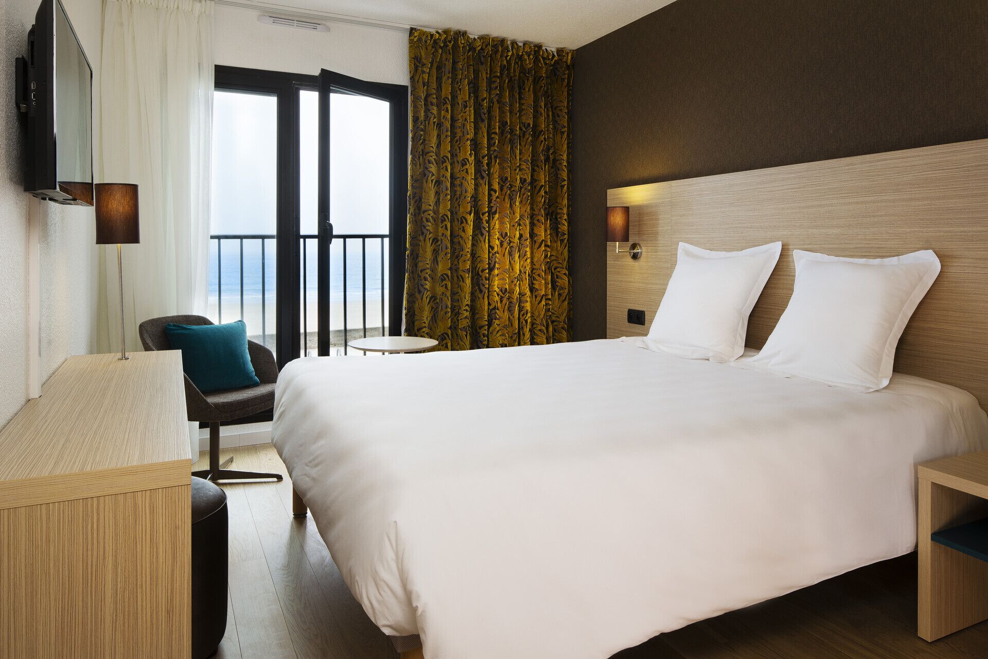 deluxe room, sea view | view from room