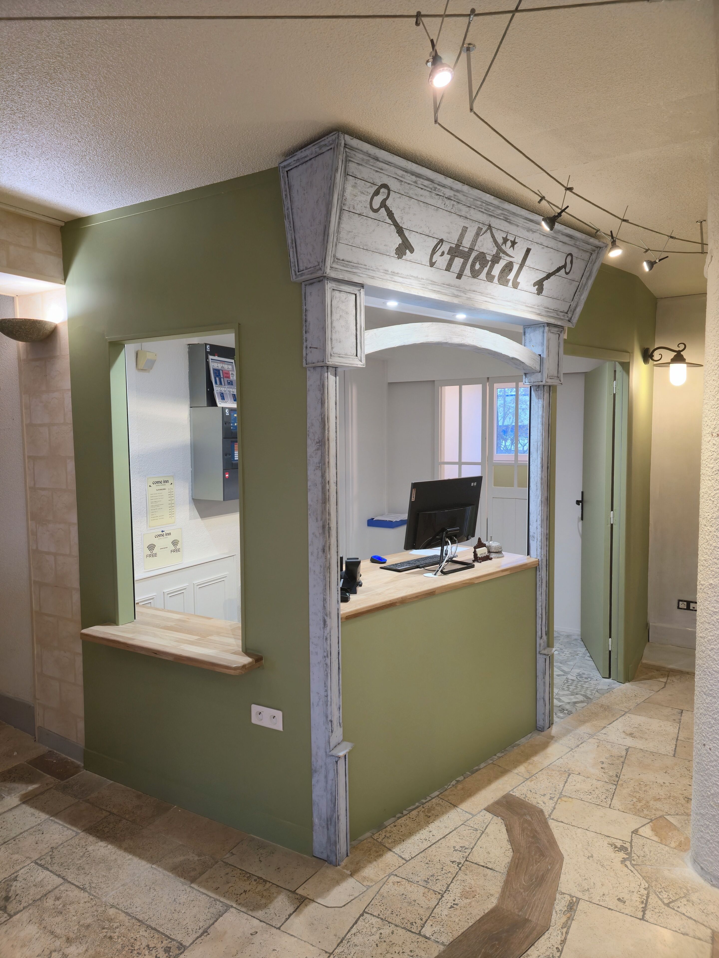 Foto - Logis Hôtel Come Inn