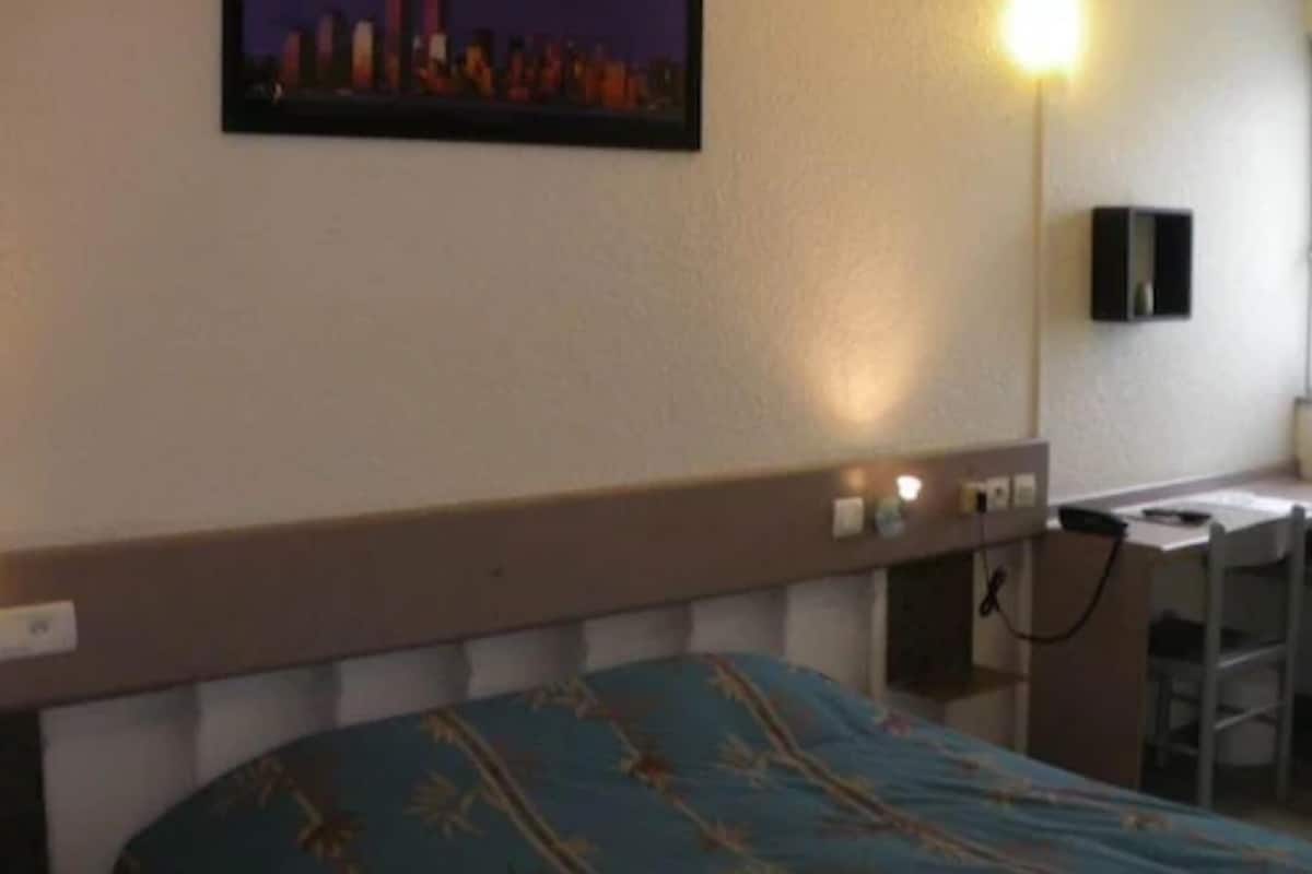 individually decorated, desk, blackout curtains, free wifi