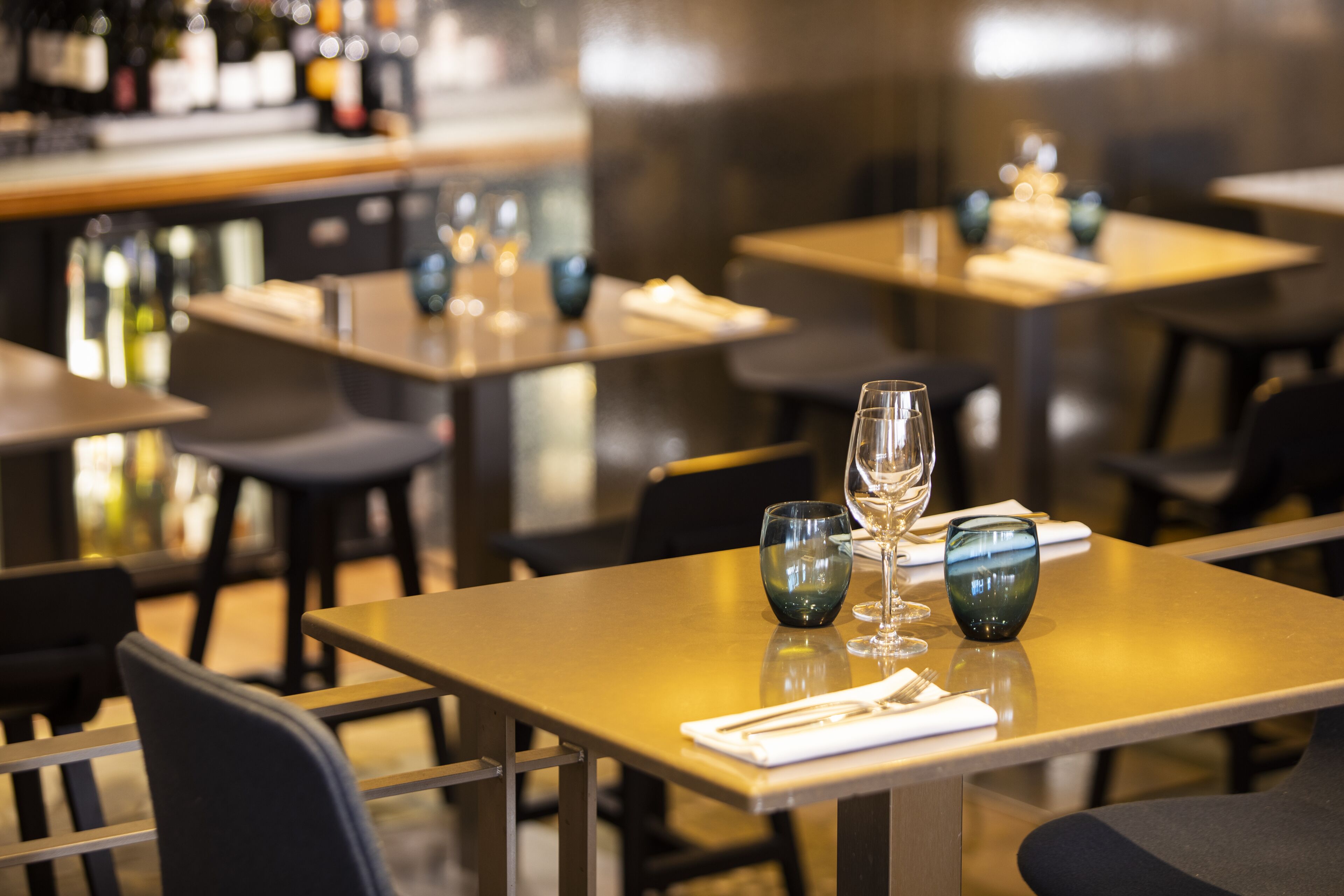 lunch and dinner served, french cuisine