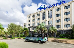 Front of property - Hôtel Oceania Nantes Aéroport (Bouguenais)