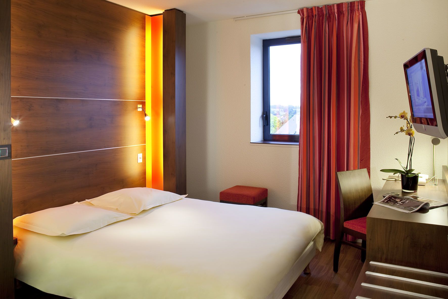 comfort double room | premium bedding, in-room safe, desk, blackout curtains