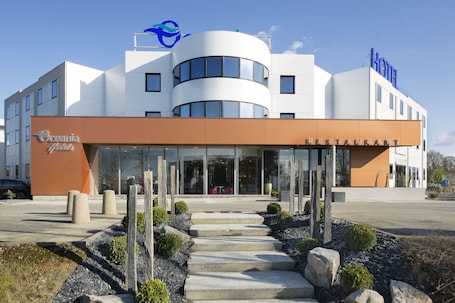 Extérieur. Oceania Rennes