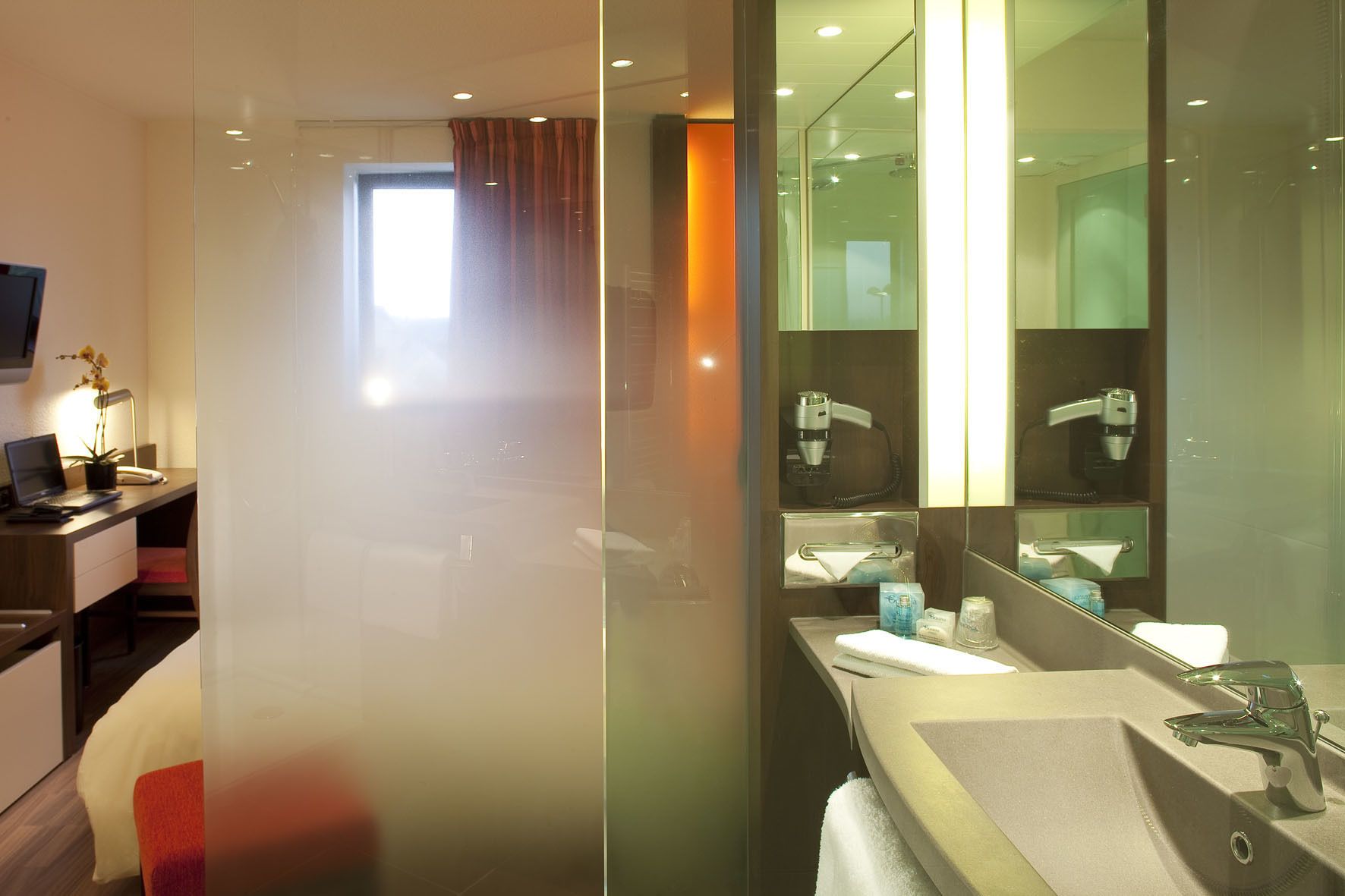 premium bedding, in-room safe, desk, blackout curtains