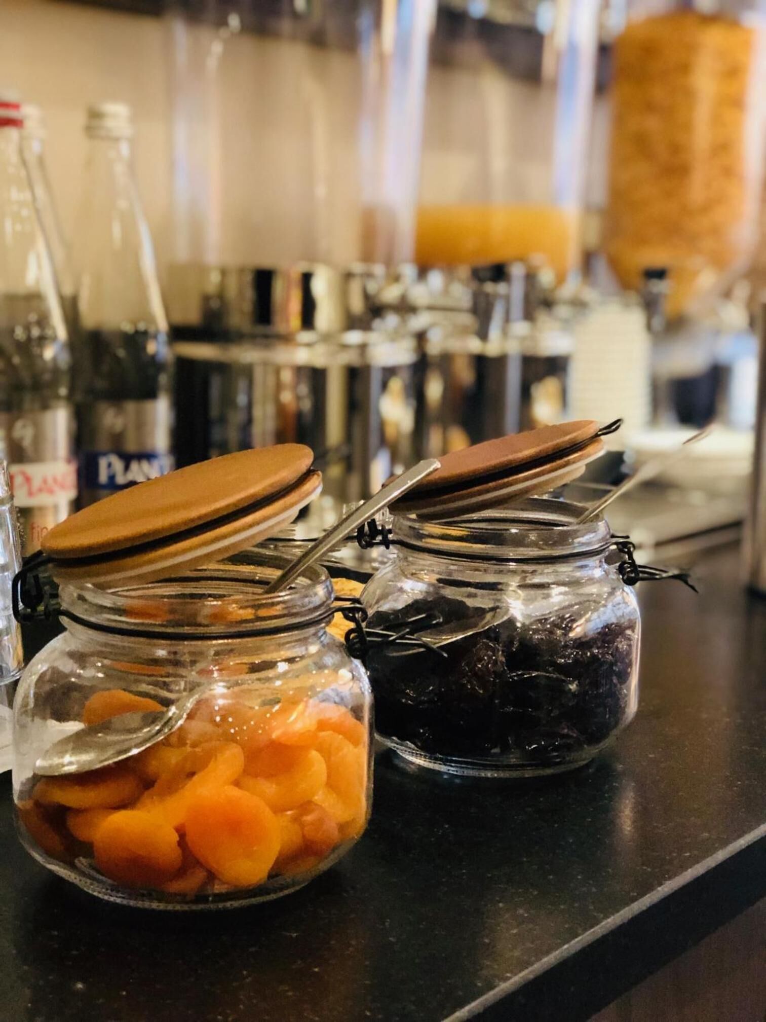 breakfast, lunch, dinner served; french cuisine