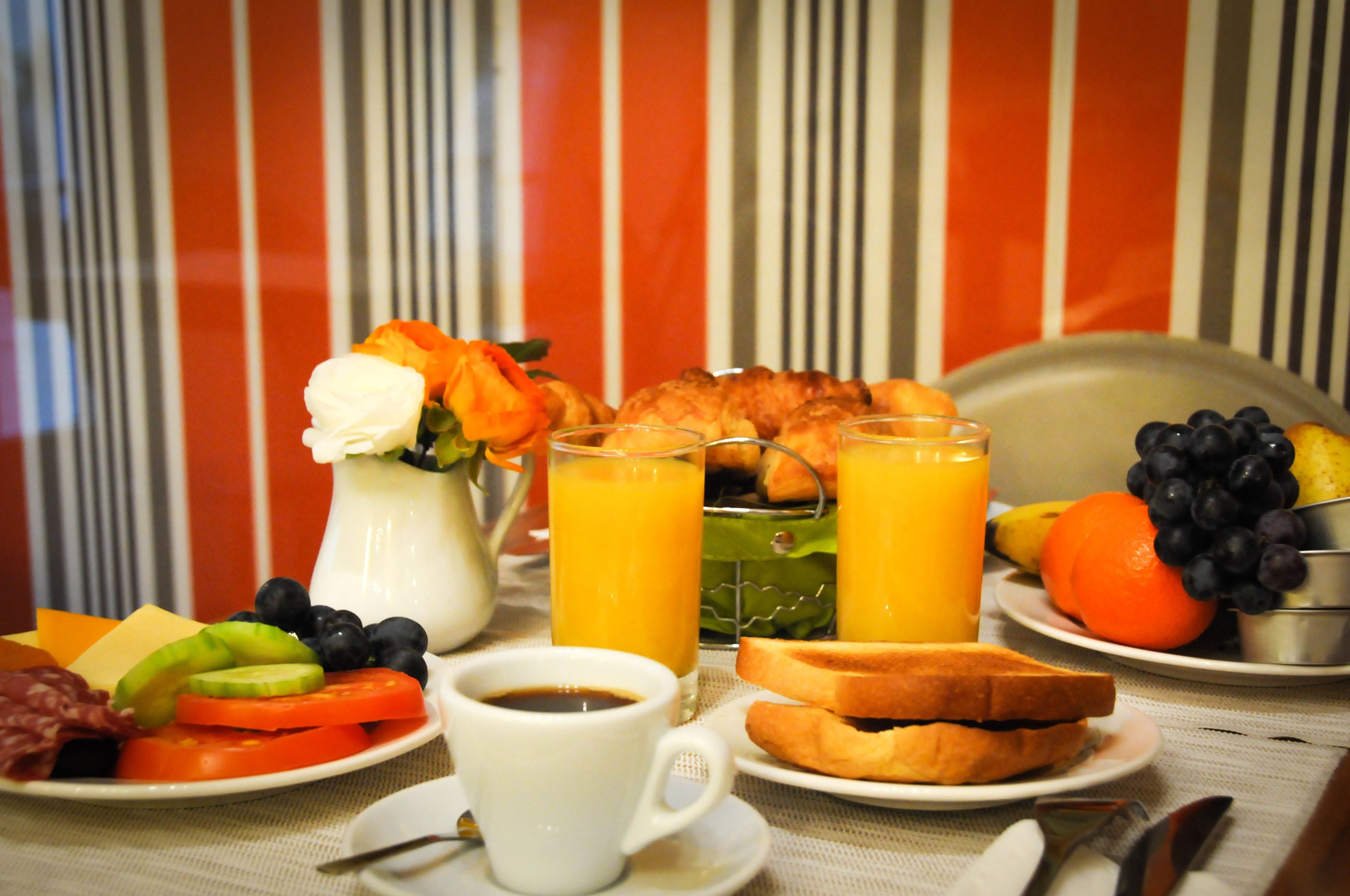 Photo - Hotel Eden Montmartre