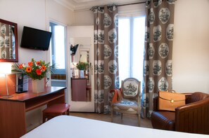 Superior Room, 2 Single Beds | In-room safe, individually furnished, desk, blackout curtains