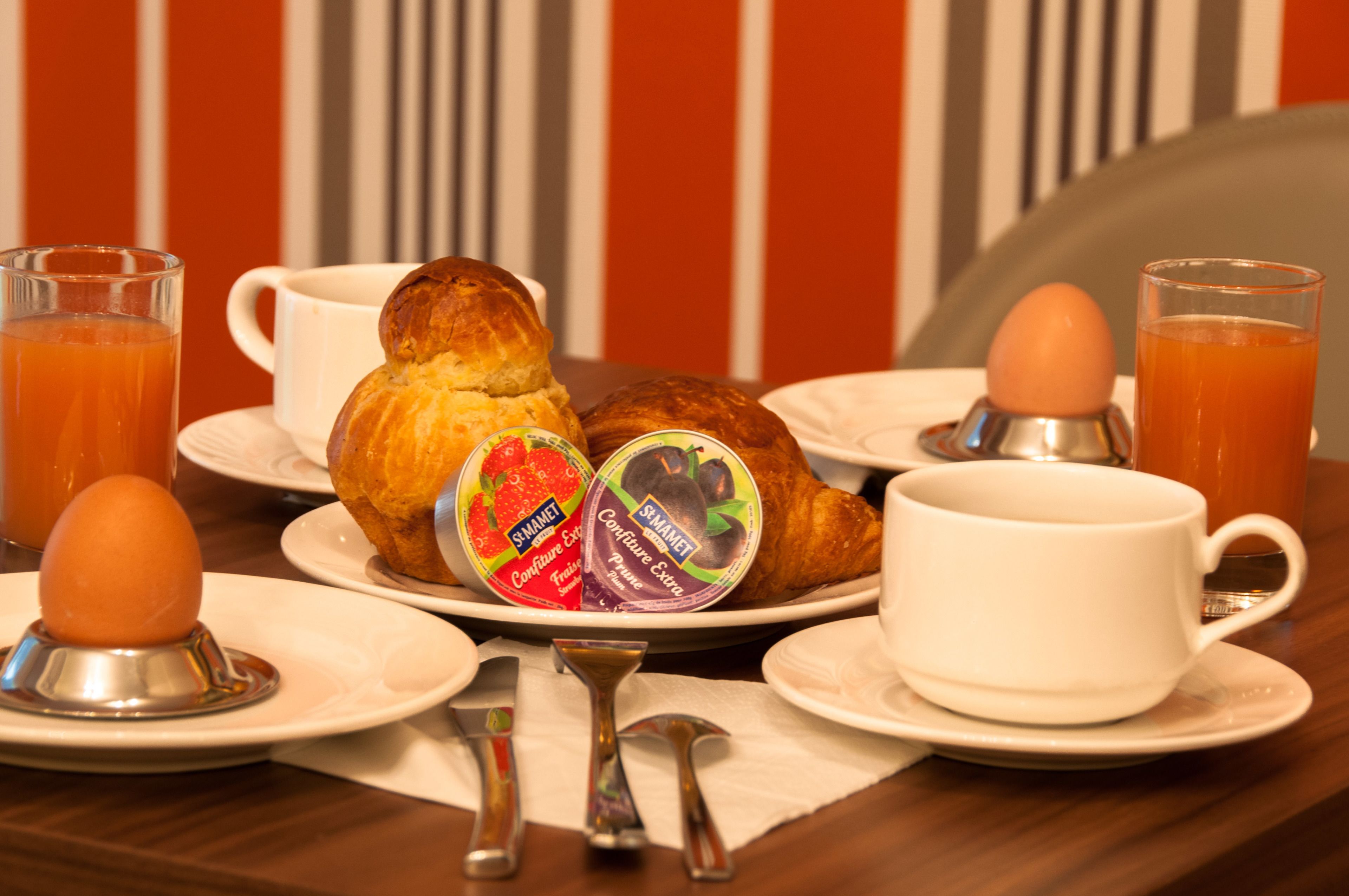 Photo - Hotel Eden Montmartre