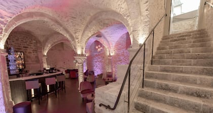Hôtel Aux Vieux Remparts