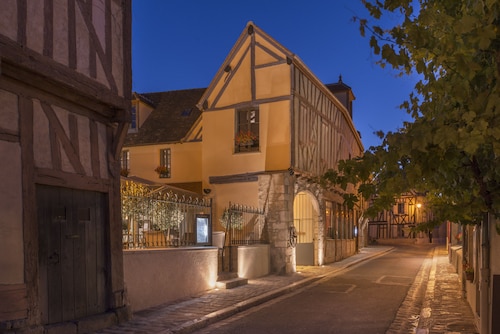 Hôtel Aux Vieux Remparts