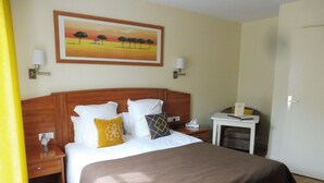 Chambre Standard Double 1 ou 2 personnes | 1 bedroom, premium bedding, soundproofing - Auberge De Launay (Limeray)