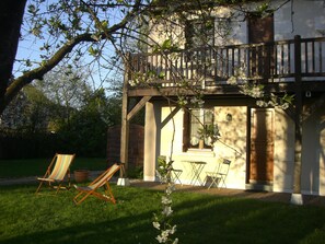 Double Room, 1 Queen Bed | Terrace/patio