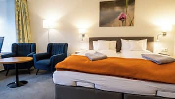 Luxury Double room | Hypo-allergenic bedding, in-room safe, desk, iron/ironing board