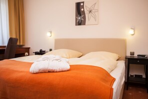 1 bedroom, hypo-allergenic bedding, in-room safe, desk