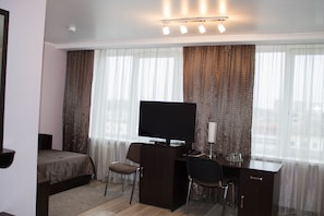 Comfort Twin Room | Desk, iron/ironing board, free WiFi