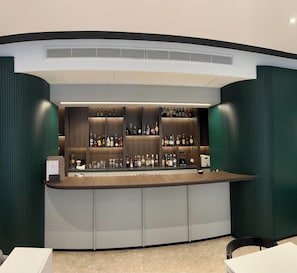 Bar (in der Unterkunft)