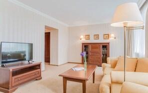 Classic Suite | Living area
