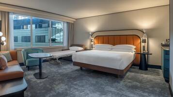 Suíte júnior, 1 cama King | Frigobar, cofres nos quartos, escrivaninha, quartos à prova de som