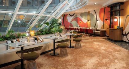 Hilton Paris La Defense Hotel