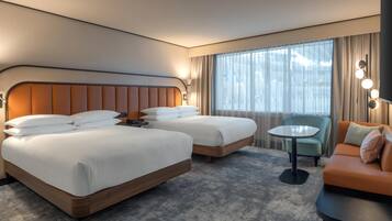 Deluxe Double Room | Minibar, in-room safe, desk, soundproofing