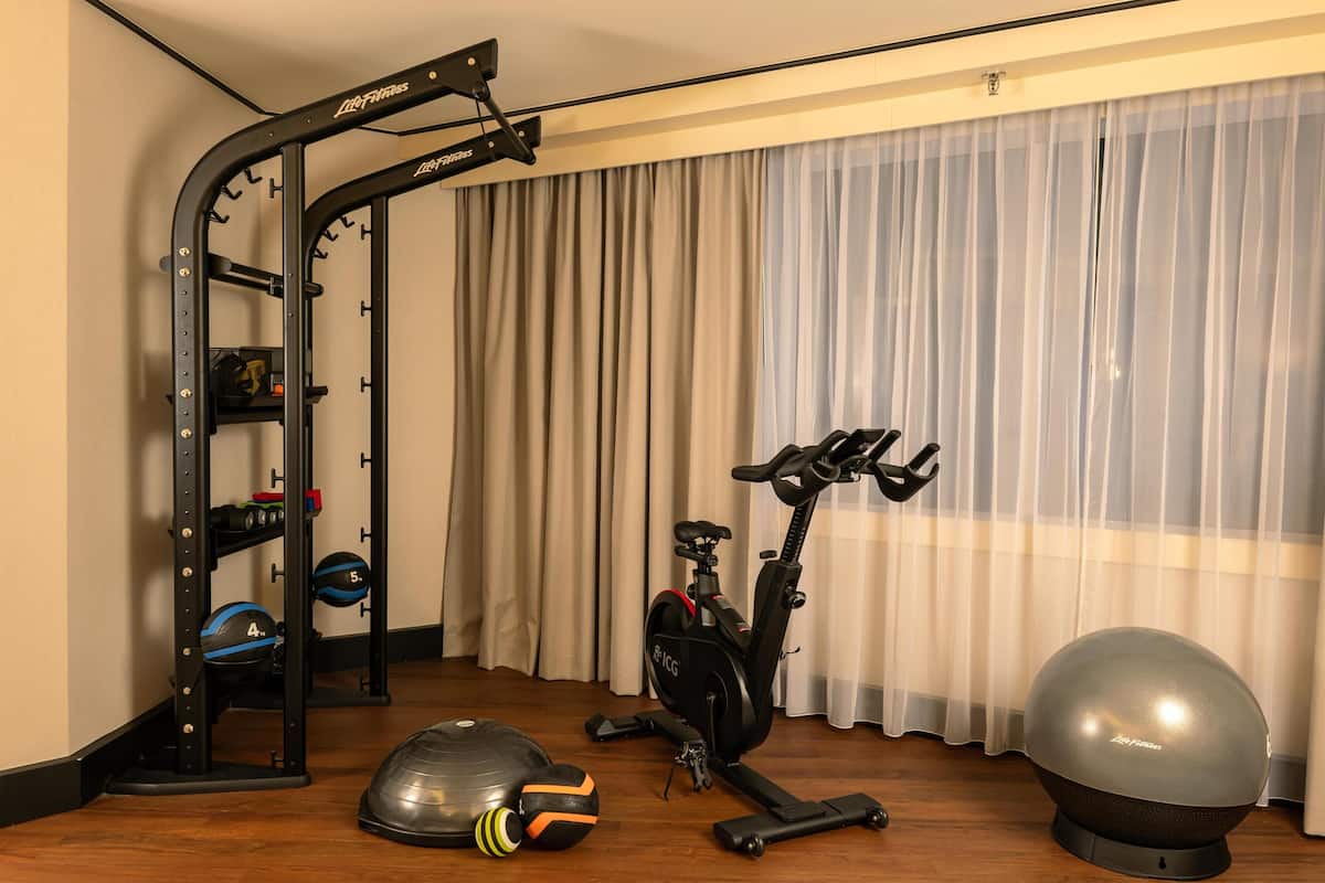 Room, 1 Katil Raja (King) | Ruang tamu | TV skrin rata, filem berbayar