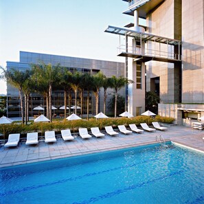 Indoor pool, outdoor pool