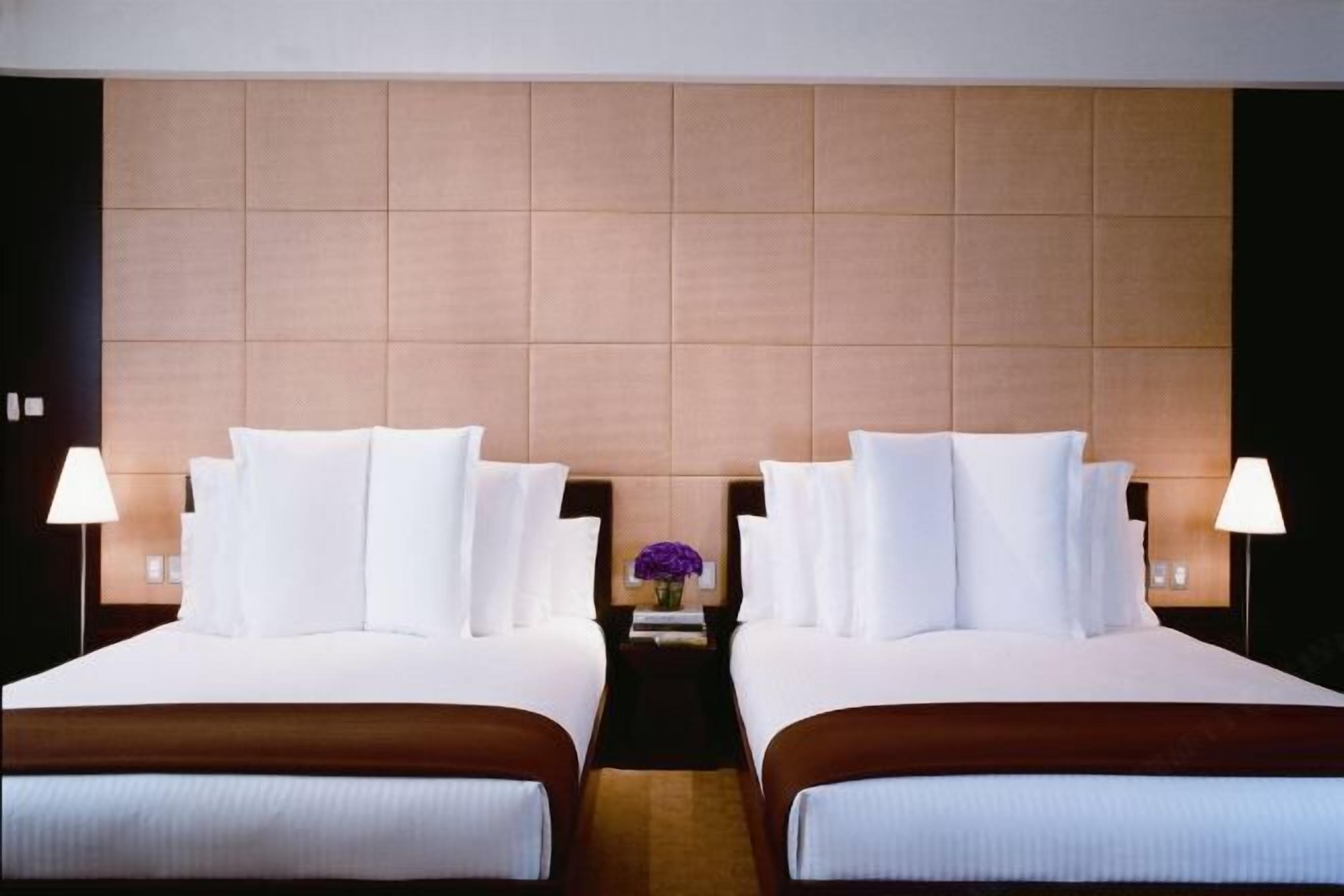 Egyptian cotton sheets, premium bedding, minibar, in-room safe