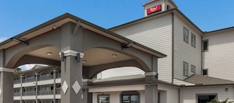 Red Roof Inn PLUS+ Galveston - Beachfront