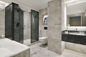 Villa, 3 Bedrooms (Pool) | Bathroom | Free toiletries, hair dryer, bathrobes, bidet