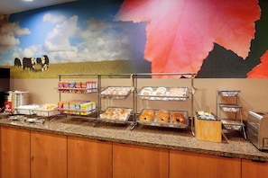 Free daily continental breakfast