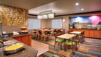 Dagelijks continentaal ontbijt inbegrepen