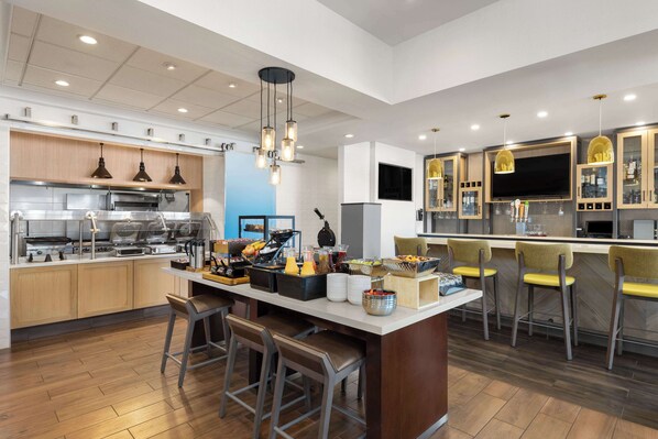 Petit déjeuner préparé sur commande (17.95 USD par personne)