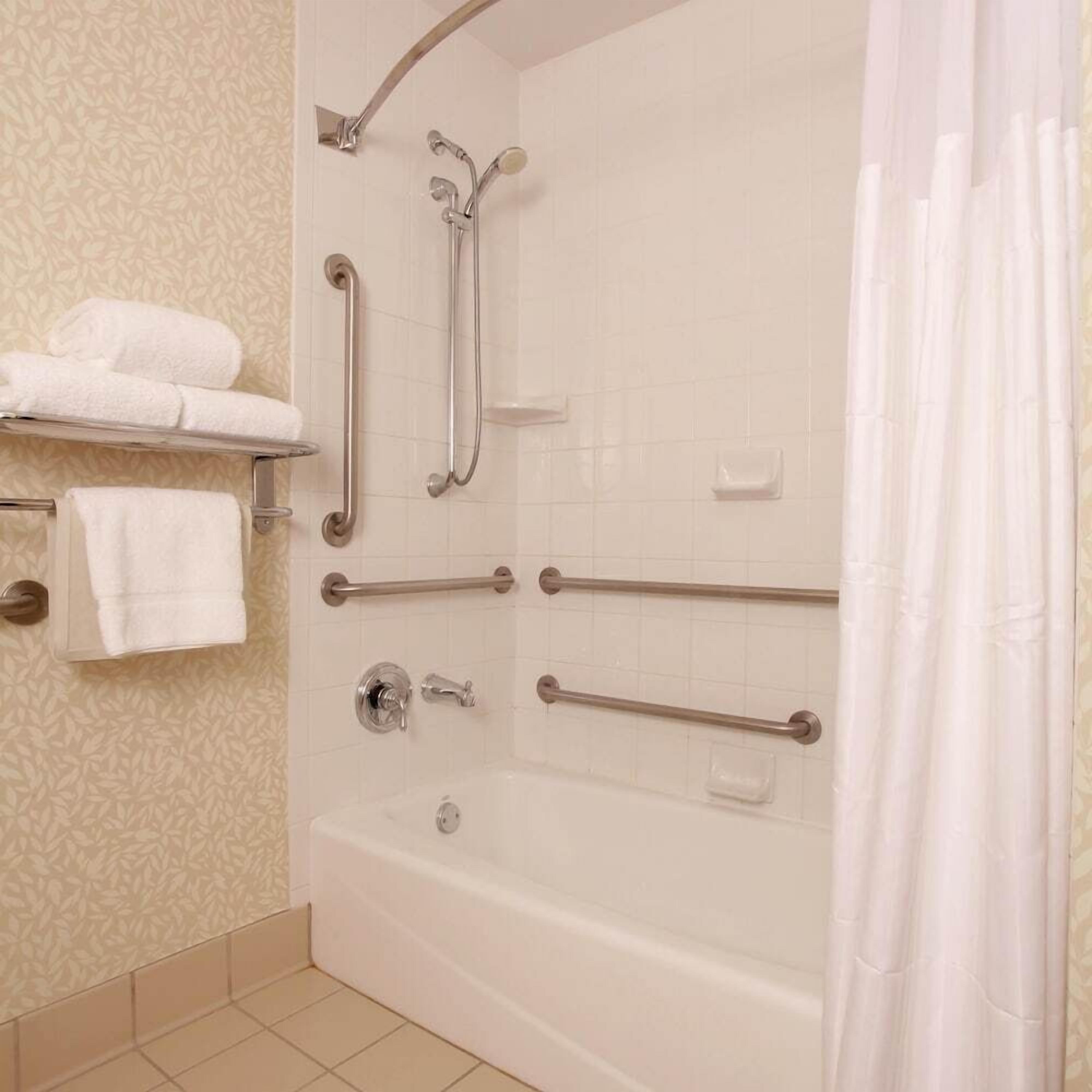 Bathroom | Bathtub, free toiletries, hair dryer, towels
