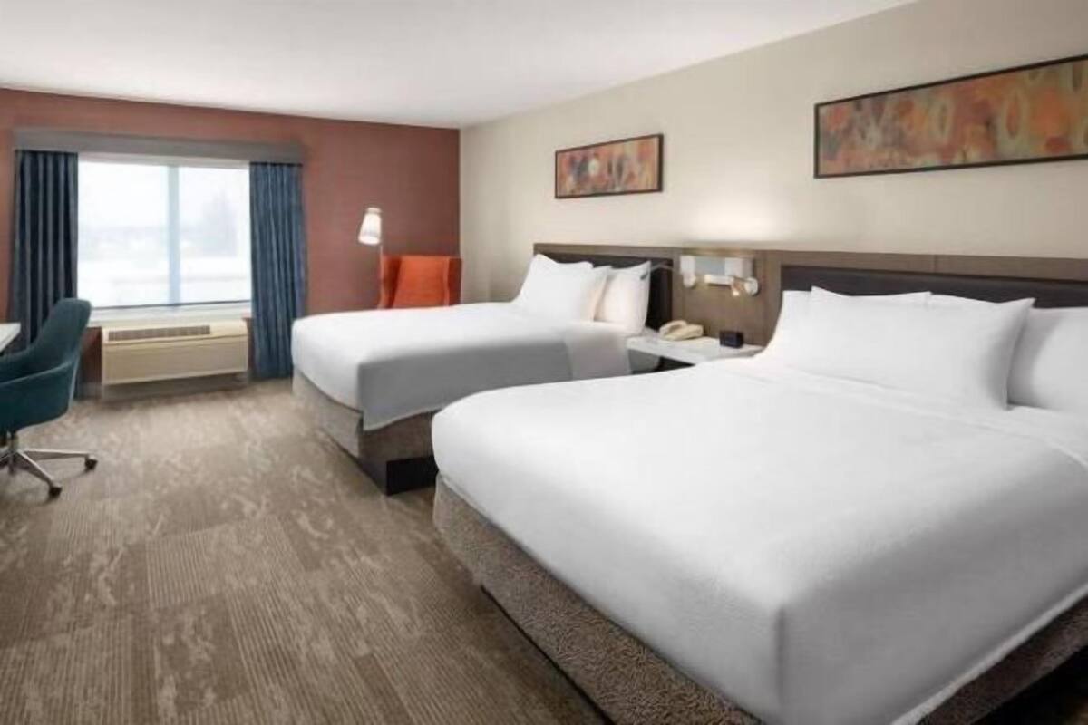 In-room safe, desk, laptop workspace, iron/ironing board