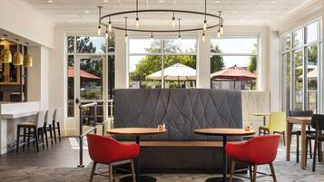 Daily cooked-to-order breakfast (USD 17.95 per person)