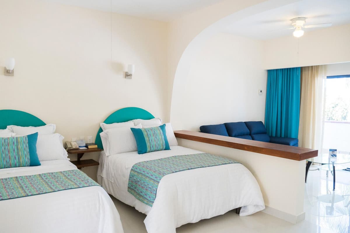 1 bedroom, premium bedding, down duvets, Select Comfort beds